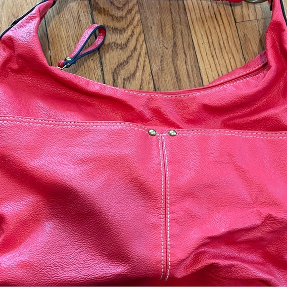 Red Merona Purse - Picture 3 of 10
